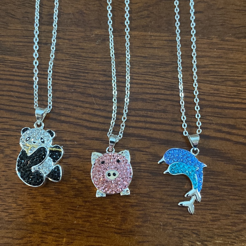Necklace bundle - Picture 1 of 2